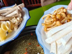 -百菇园野生菌煲(平武店)