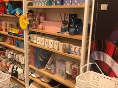 -名创优品(江南新地店)