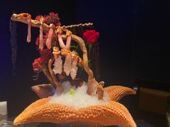 活帝王蟹熟刺身-蟹犇前•帝王蟹雪蟹(陆家嘴店)