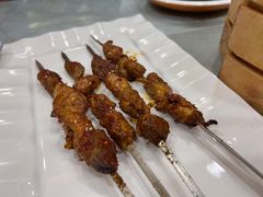 -三江源美食城