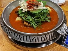 -喇喇排骨火锅·传统韩式脊骨汤(望京西园总店)
