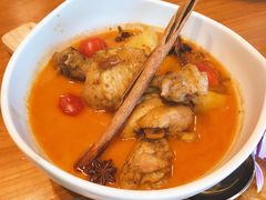 鸡腿玛莎曼咖喱汤加手抓饼-Chom Cafe and Restaurant