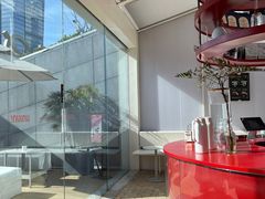 -UNI UNI(环亚凯瑟琳店)