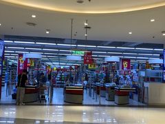 -家乐福(四元桥购物中心店)