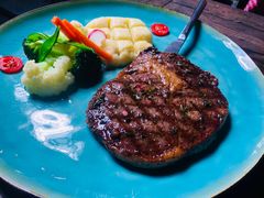 -SISTERS BAR RESTAURANT川意酒馆(嘉善老市H楼店)