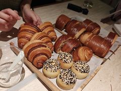 -VERIE BAKEHOUSE