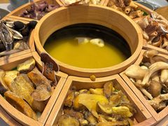 -宝龙城(杭州滨江店)