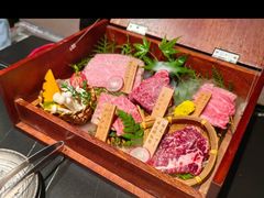 -山川小町·极番烧肉(新地假日广场店)