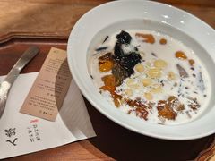 -RUXU入续糖水铺与包(卓悦中心店)