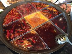 -纸盐河码头火锅(十八梯店)