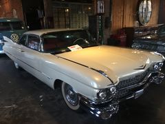 -席娜卡琳火车铁道夜市