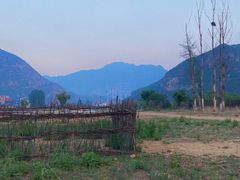 -百里峡七彩艺术小镇