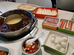 -蛙两只美蛙鱼头火锅(恒茂店)
