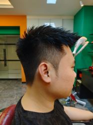 -鸿運 BARBER SHOP男士理发馆
