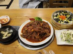 -喇喇排骨火锅·传统韩式脊骨汤(望京西园总店)