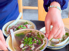 -大众跷脚牛肉馆·非遗传承单位(峨眉山店)