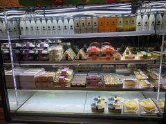 面包甜点陈列柜-华丰贺氏(福新西路店)