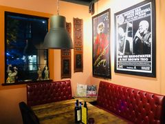 -SISTERS BAR RESTAURANT川意酒馆(嘉善老市H楼店)