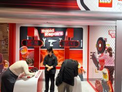 -乐高品牌旗舰店(人民广场店)