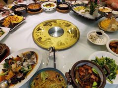 -胡记饭店(保工街店)