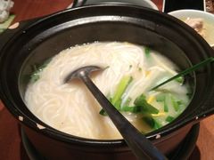 -云海肴·汽锅鸡·云南菜(天山百盛优客店)