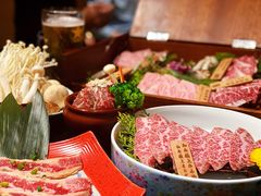 -山川小町·极番烧肉(新地假日广场店)