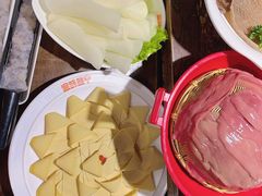 -晓宇重庆火锅(大唐不夜城店)