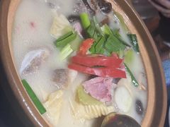 -桥边小楼·手工云南菜·古城观景小楼