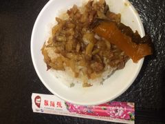 -胡须张鲁肉饭(美食文化馆店)