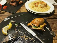 -HIGH FIVE哈福手工汉堡(桂林路店)