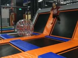 -蹦贝运动中心·蹦床·攀岩·闯关(龙岗店)