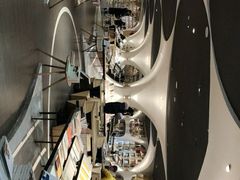 -钟书阁(珍园店)