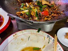 -富正毅三下锅·湘西韵味(天门山索道店)