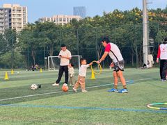 -Riverside河畔少儿足球培训(前滩店)