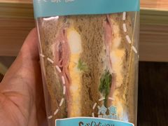 -全家便利店(虹桥路四店)