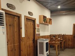 -冶建镜子·老南昌大排档·江西虾王(总店)
