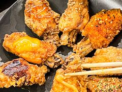 -吉屋·炭烧酒场·秋冬功夫奶汁河豚鱼锅