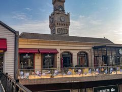 -王府井奥莱临潼小镇(临潼店)