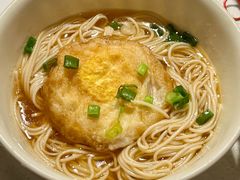 -茅草房·河畔园林火锅