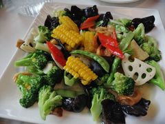 -雅逸居海鲜小厨