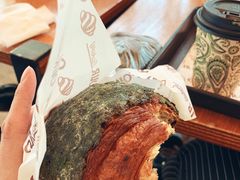 海苔明太鱼籽羊角-OUR Bakery(三里屯太古里店)