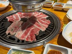 -唯成•韩国炭火烤肉 유성고기