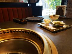 -铭牛烧肉·和牛海鲜自助(高新月牙湖店)