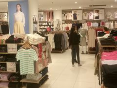 -优衣库(石家庄裕华万达广场店)