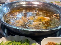 -老船舫·现做活鲜鱼馆(东郊记忆店)