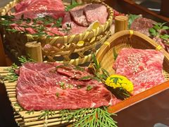 -山川小町·极番烧肉(新地假日广场店)