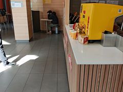 -麦当劳(乳山路店)