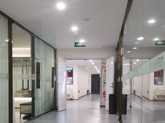 -英派斯健身旗舰店(海信国际中心馆)