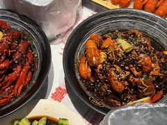 -肥肥虾庄·金牌油焖大虾(汉口城市广场店)