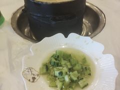 -鲁朗纳麦石锅鸡庄园